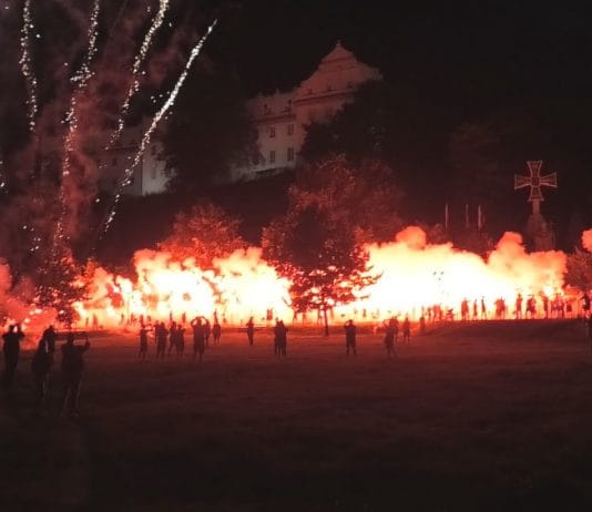 KIBICE UCZCILI JUBILEUSZ KLUBU – WISŁA SANDOMIERZ ŚWIĘTUJE 100-LECIE ISTNIENIA