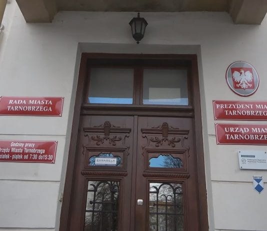 RESTRUKTURYZACJA ZADŁUŻENIA W TARNOBRZEGU – RADNI WYRAZILI ZGODĘ NA EMISJĘ OBLIGACJI