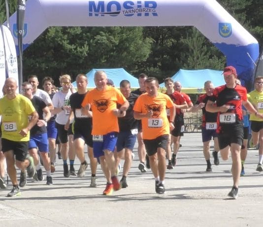 BIEGALI I STRZELALI – PREMIEROWA EDYCJA LETNIEGO BIATHLONU TARNOBRZESKIEGO