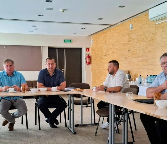 Powiatowo-gminne „rozmowy na szczycie” – 1.07.2025 Spotkanie powiatowo-gminne-3