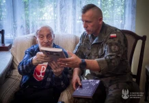 HOŁD DLA BOHATERA POWSTANIA WARSZAWSKIEGO W 81. ROCZNICĘ Bohater Powstania Warszawskiego (1)