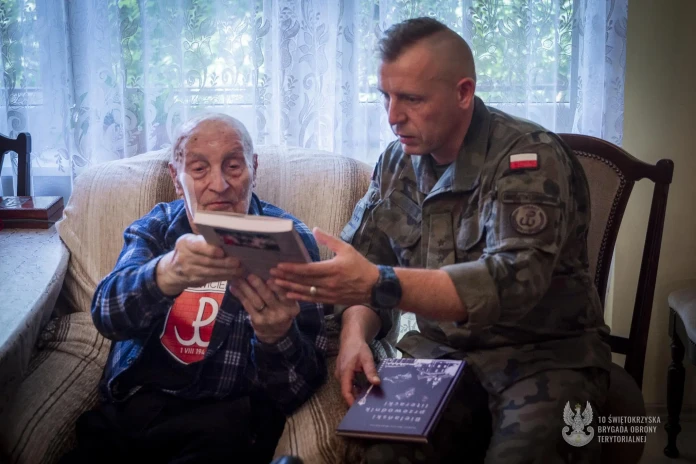 Bohater Powstania Warszawskiego (1) Bohater Powstania Warszawskiego (1)