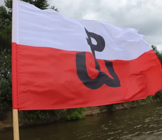 I Flis Sanem oraz Wisłą na obchody 81. Rocznicy wybuchu Powstania Warszawskiego I Flis Sanem oraz Wisłą na obchody 81. Rocznicy wybuchu Powstania Warszawskiego (5)