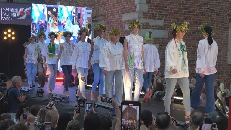 MODA ZAGOŚCIŁA NA STARÓWCE – SANDOMIERZ FASHION STREET 2025