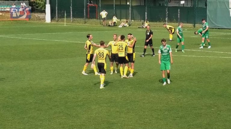 PIERWSZE ZWYCIĘSTWO SIARKI TARNOBRZEG – WYJAZDOWA WYGRANA ZE ŚWIDNICZANKĄ ŚWIDNIK