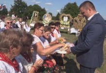 W GMINIE GORZYCE DZIĘKUJĄ ZA PLONY – FURMANY GOSPODARZEM PARAFIALNYCH DOŻYNEK