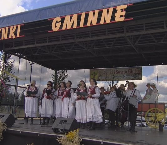 CYGANY GOSPODARZEM DOŻYNEK 2025 – ROLNICY Z GMINY NOWA DĘBA DZIĘKOWALI ZA PLONY