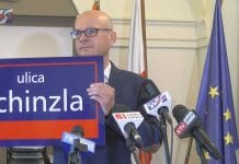 BĘDĄ NOWE TABLICE Z NAZWAMI ULIC – DLACZEGO WŁADZE SANDOMIERZA ZDECYDOWAŁY SIĘ NA ZMIANY?