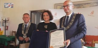 WYCZEKIWANA UROCZYSTOŚĆ W RATUSZU – MAREK SOCHACKI HONOROWYM OBYWATELEM MIASTA SANDOMIERZA