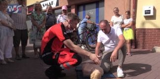 WAŻNE WYDARZENIE W TARNOBRZEGU – MIASTO MA PIERWSZY OGÓLNODOSTĘPNY DEFIBRYLATOR