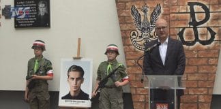 CZEŚĆ I CHWAŁA BOHATEROM – SANDOMIERZ UPAMIĘTNIŁ POWSTAŃCÓW WARSZAWSKICH