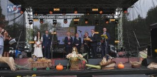 PODZIĘKOWALI ZA ZEBRANE PLONY – POWIATOWE DOŻYNKI W SANDOMIERZU