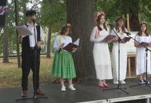 POEZJA W CIENIU WIEKOWYCH LIP – NARODOWE CZYTANIE W TARNOBRZEGU