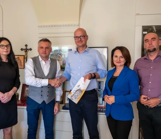 Rozwój infrastruktury sportowej i drogowej oraz parkingów w Sandomierzu Rozwój infrastruktury sportowej i drogowej oraz parkingów w Sandomierzu - 1