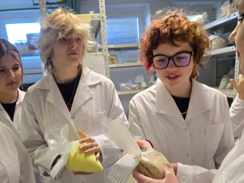 Analitycy z ROLNIKA z wizytą studyjną w Grupie Siarkopol Tarnobrzeg – Zakładach Chemicznych - 20.10.2025 1 Analitycy z ROLNIKA