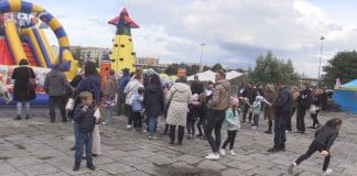 ŚWIĘTOWALI I GŁOSOWALI – PIKNIK OSIEDLOWY NA TARNOBRZESKIM SERBINOWIE