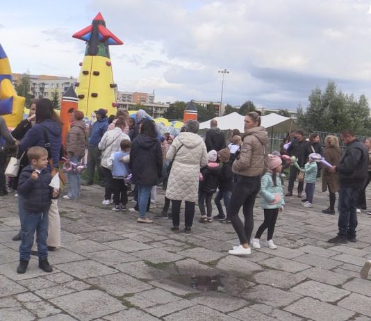 ŚWIĘTOWALI I GŁOSOWALI – PIKNIK OSIEDLOWY NA TARNOBRZESKIM SERBINOWIE