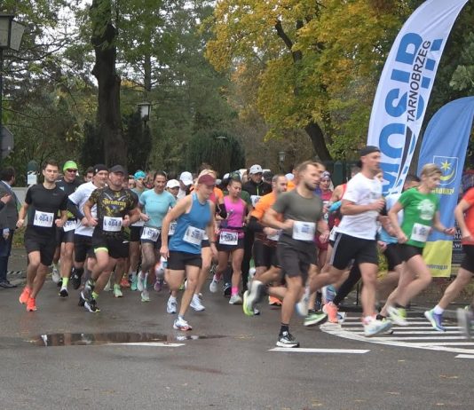 POBIEGLI ŚLADAMI ALFREDA FREYERA – BIEG NADWIŚLAŃSKI Z BARANOWA SANDOMIERSKIEGO DO TARNOBRZEGA