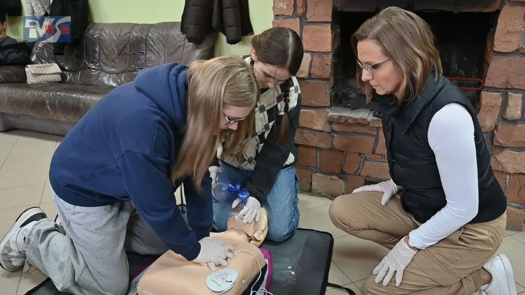 UCZYMY SIĘ RATOWAĆ - ZESPÓŁ SZKÓŁ NR 1 4 UCZYMY SIĘ RATOWAĆ (6)