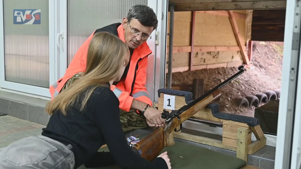 UCZYMY SIĘ RATOWAĆ - ZESPÓŁ SZKÓŁ NR 1 7 UCZYMY SIĘ RATOWAĆ (9)