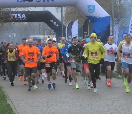 LIGA BIEGOWA TSA SANDOMIERZ NIE ZWALNIA TEMPA – DRUGI ETAP RYWALIZACJI NAD JEZIOREM TARNOBRZESKIM