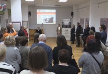 BIBLIOTEKA UHONOROWAŁA PATRONA – WERNISAŻ WYSTAWY POŚWIĘCONEJ DR MICHAŁOWI MARCZAKOWI