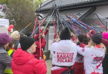 AKTYWNE ŚWIĘTOWANIE – PATRIOTYCZNY MARSZ NORDIC WALKING