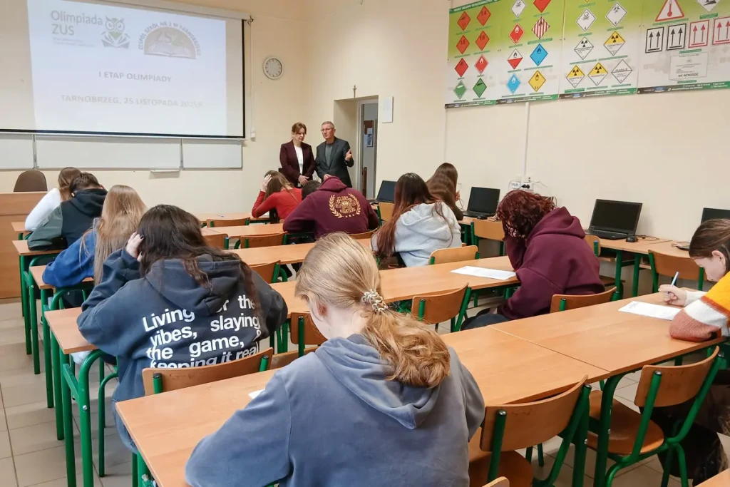 Olimpiada w ROLNIKU - Warto wiedzieć więcej o ubezpieczeniach społecznych - 25.11.2025 1 Olimpiada ZUS w Rolniku-2