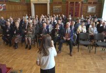 ZŁOTE GODY W TARNOBRZEGU – MAŁŻONKOWIE ODEBRALI MEDALE W ZAMKU TARNOWSKICH