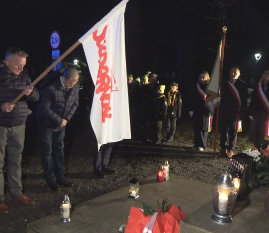 W ROCZNICĘ WPROWADZENIA STANU WOJENNEGO – UROCZYSTOŚĆ PATRIOTYCZNA W SANDOMIERZU