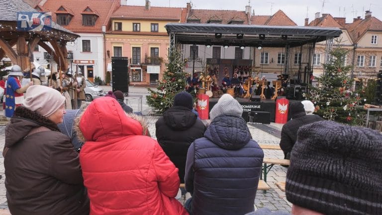ŚWIĘTA CORAZ BLIŻEJ – KIERMASZ MIKOŁAJKOWY W SANDOMIERZU