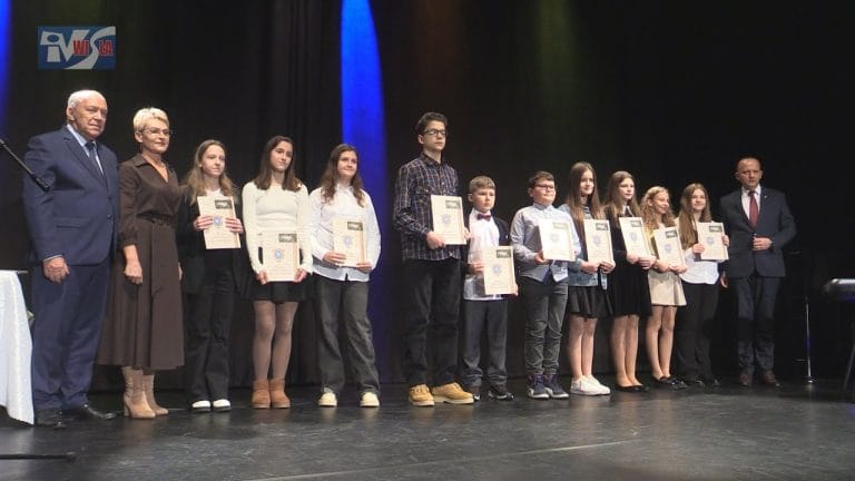 STYPENDIA BURMISTRZA WRĘCZONE – UROCZYSTA GALA W BARANOWIE SANDOMIERSKIM