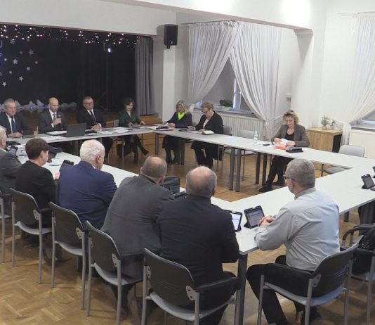 BUDŻET UCHWALONY JEDNOGŁOŚNIE – JAK WYGLĄDAJĄ PLANY GMINY GRĘBÓW NA 2026 ROK?