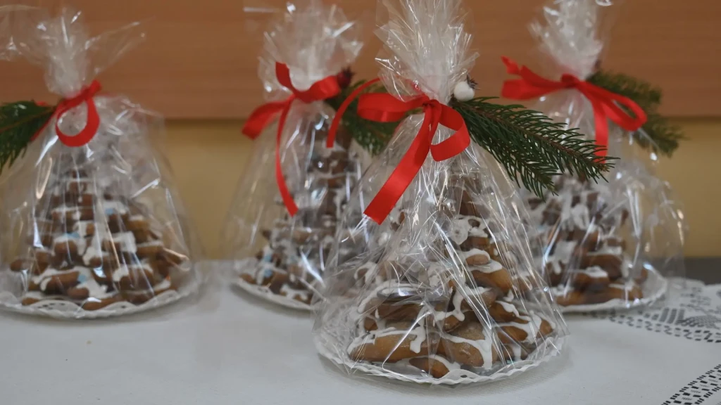 PRZYGODA Z PIERNIKAMI - TRÓJKA W PRYMASÓWCE 7 PRZYGODA Z PIERNIKAMI (2)