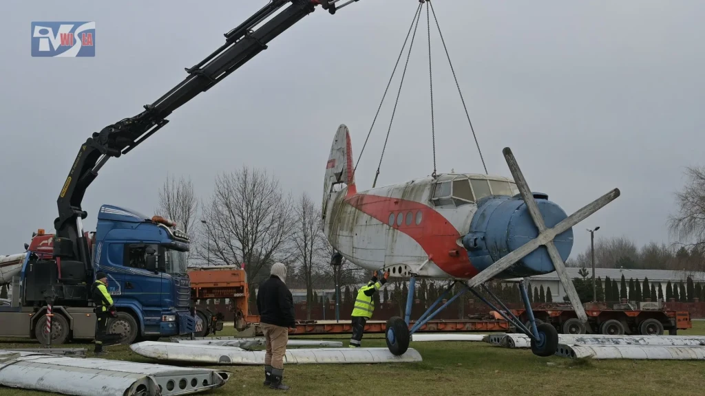 TRANSPORT SAMOLOTU (6)