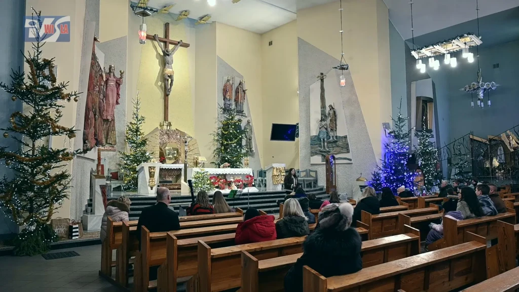 KOLĘDOWANIE Z PRYMASÓWKĄ - PARAFIA ŚWIĘTEJ BARBARY W TARNOBRZEGU - 25.01.2026 6 Kolędowanie z Prymasówką (5)