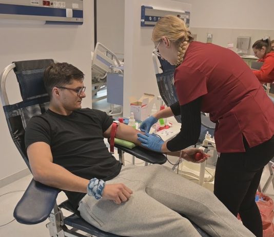 KRWAWA SPRAWA Z DOBRYM SERCEM – WAMPIRIADA W TARNOBRZEGU