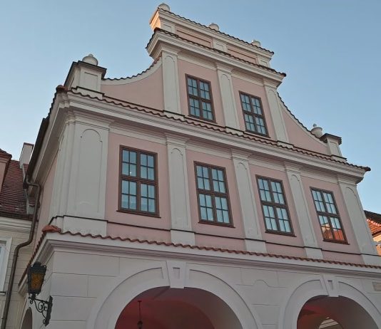 KOLEJNA ATRAKCJA W KAMIENICY OLEŚNICKICH – POWSTANIE CENTRUM NAUKOWO-HISTORYCZNE