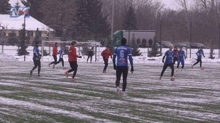 PRZYGOTOWANIA DO RUNDY WIOSENNEJ ROZPOCZĘTE – PIŁKARZE WISŁY SANDOMIERZ WZNOWILI TRENINGI