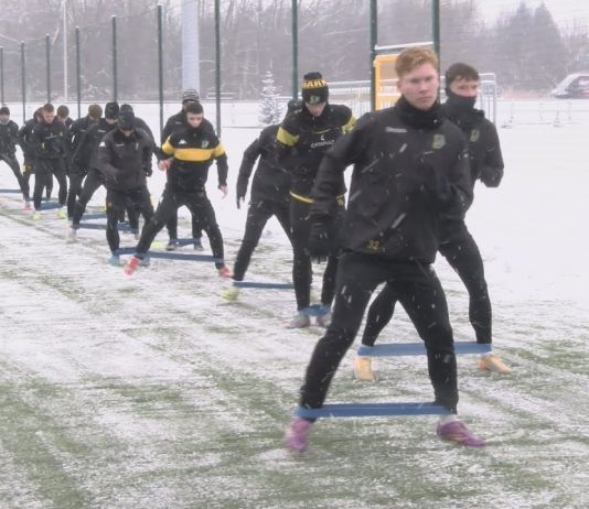 PRZYGOTOWANIA DO RUNDY WIOSENNEJ ROZPOCZĘTE – PIŁKARZE SIARKI TARNOBRZEG WZNOWILI TRENINGI