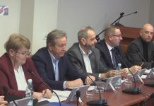 ROZMOWY O ŁĄCZENIU SZPITALI – CO DALEJ Z LECZNICĄ W NOWEJ DĘBIE?