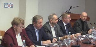 ROZMOWY O ŁĄCZENIU SZPITALI – CO DALEJ Z LECZNICĄ W NOWEJ DĘBIE?