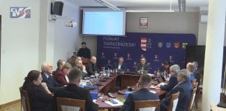 O LECZNICY NA SESJI – JAKA WYGLĄDA SYTUACJA SZPITALA POWIATOWEGO W NOWEJ DĘBIE?