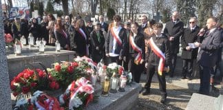 SANDOMIERZ PAMIĘTAŁ O BOHATERACH – OBCHODY NARODOWEGO DNIA PAMIĘCI ŻOŁNIERZY WYKLĘTYCH