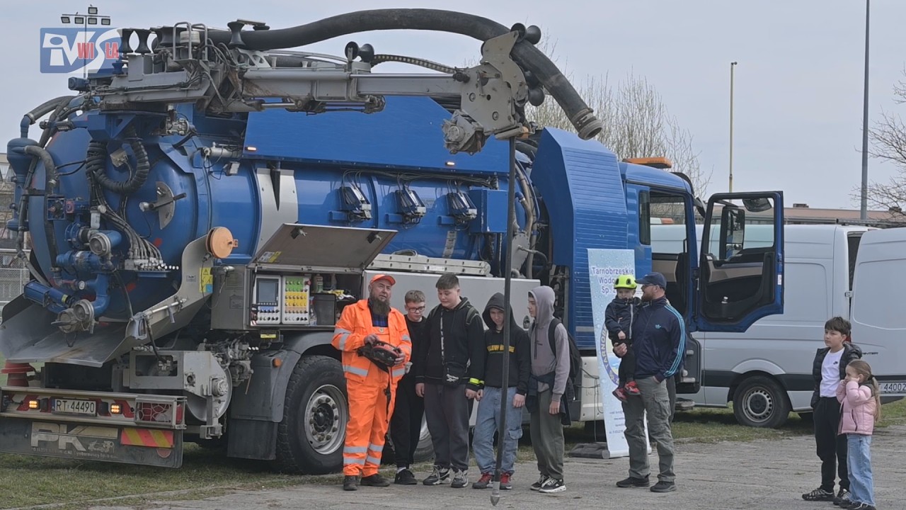 W TARNOBRZEGU ZAPREZENTOWALI RÓŻNE PROFESJE – FESTIWAL ZAWODÓW PO RAZ TRZECI