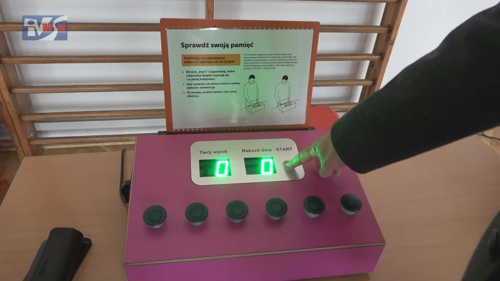 NAUKOBUS - NAUKA PRZEZ ZABAWĘ - SP NR 2 W GORZYCACH 5 NAUKOBUS W GORZYCACH (1)