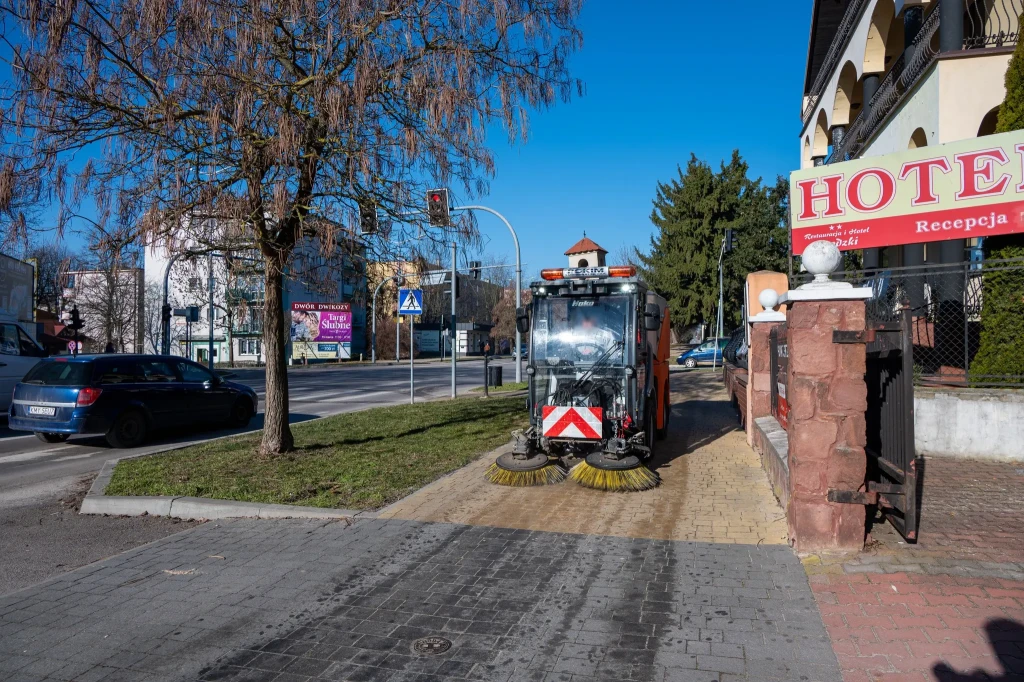 SPRZĄTAMY PO ZIMIE - 5