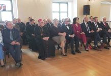 ŚWIĄTECZNE ŻYCZENIA W ZAMKU KRÓLEWSKIM – SPOTKANIE WIELKANOCNE W SANDOMIERZU