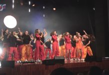 TYLE SŁOŃCA W CAŁYM MIEŚCIE – WIDOWISKO W SAMORZĄDOWYM OŚRODKU KULTURY W NOWEJ DĘBIE