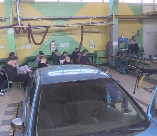 PROMUJĄ SZKOLNICTWO ZAWODOWE – DZIEŃ MECHANIKA W TARNOBRZEGU
